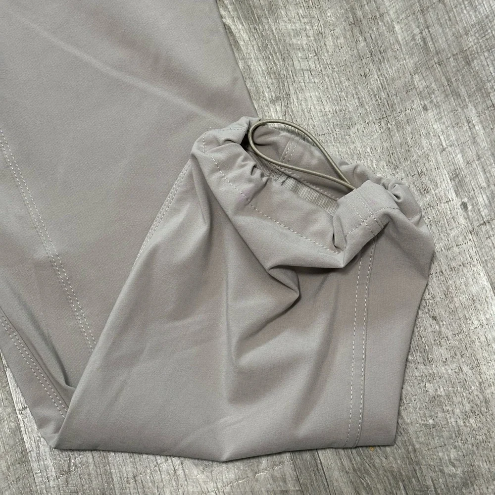 Women’s Eddie Bauer 10 Medium Joggers ClimaTrail Pants Sweats Beige Pockets NWT - Picture 10 of 14